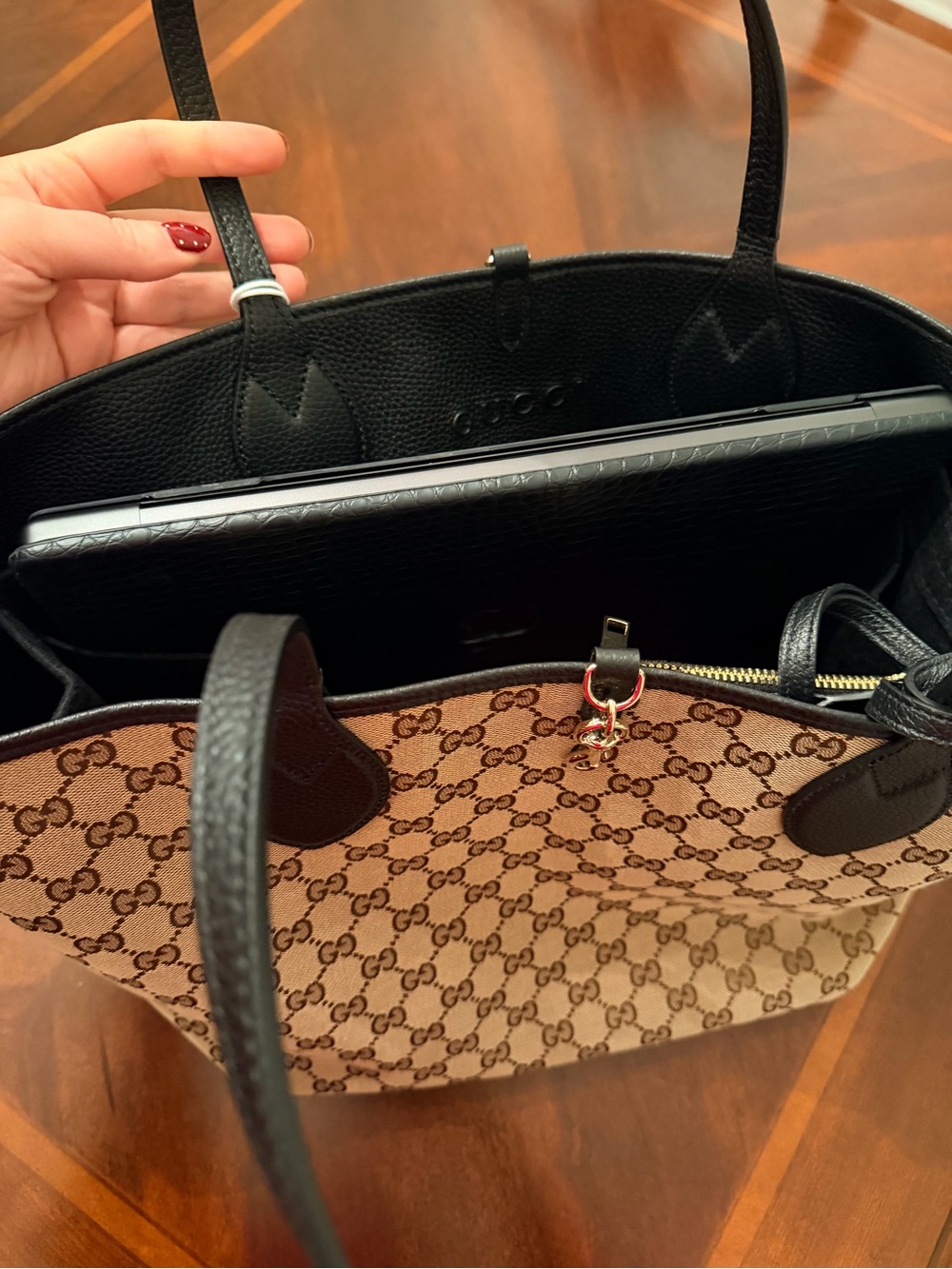 NWT Gucci Totissima Large Reversible Tote Bag (Black) - Picture 7 of 10